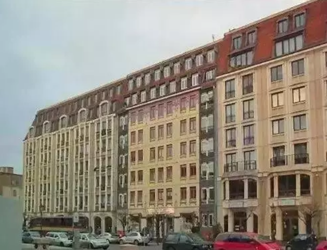 柏林根达曼市场，用大板技术建造传统风格建筑